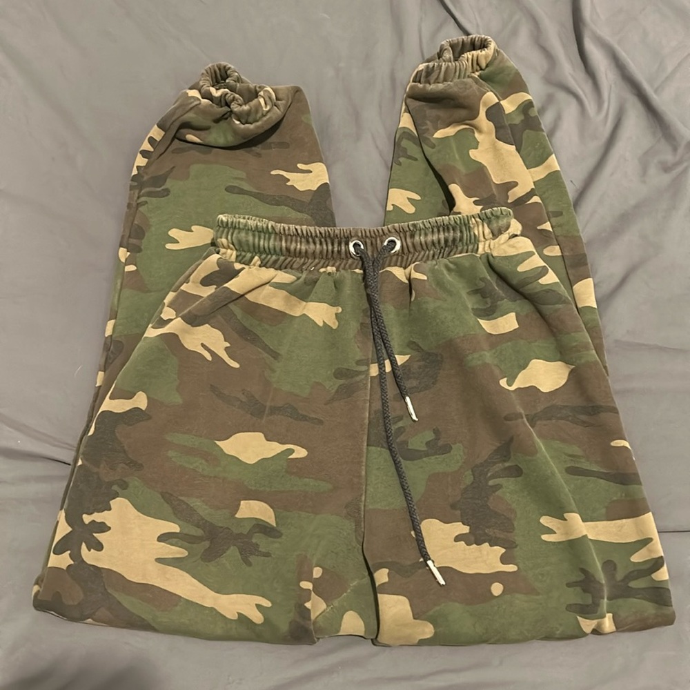 Comfy camo joggers